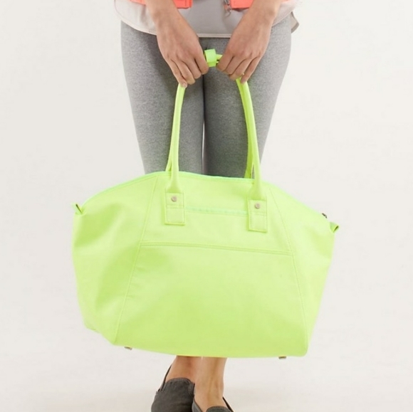 lululemon athletica Handbags - Lululemon Vinyasa to Vino Bag